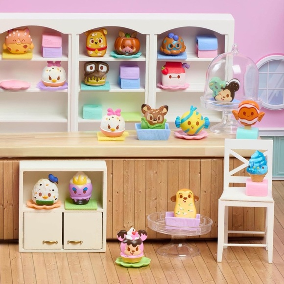 Disney Munchlings Mini Munch Duos Figurines Collectible Figures with Accessories - Picture 5 of 10